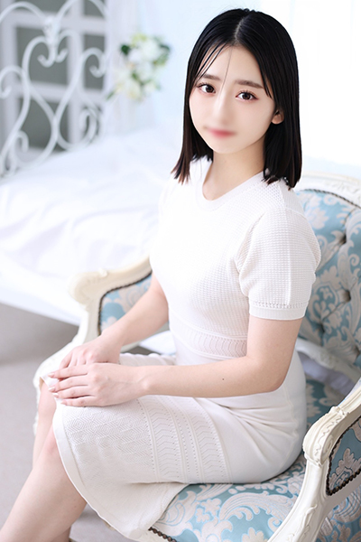名古屋風俗デリヘル 新人・怜菜(レナ) 写真